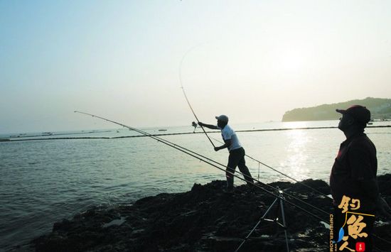 大连南部海域拟划距岸200米亲海线供市民垂钓