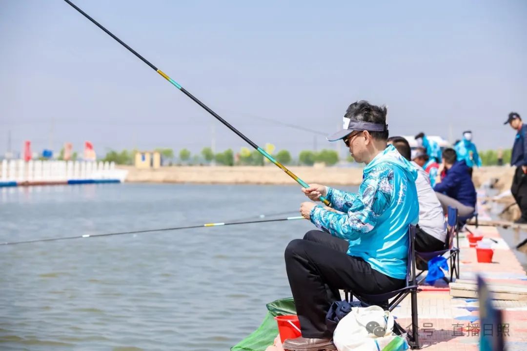 中华名人垂钓俱乐部大众路亚联谊比赛，在山东海洋文旅集团廒头路亚垂钓中心成功举办